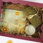 darilni paket travnik ana in gaja art gallery